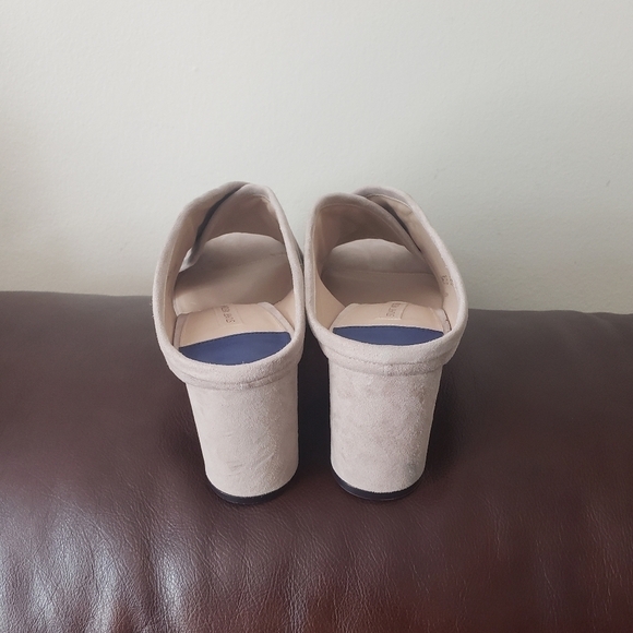 HP. Stuart Weitzman Mules - Picture 6 of 16